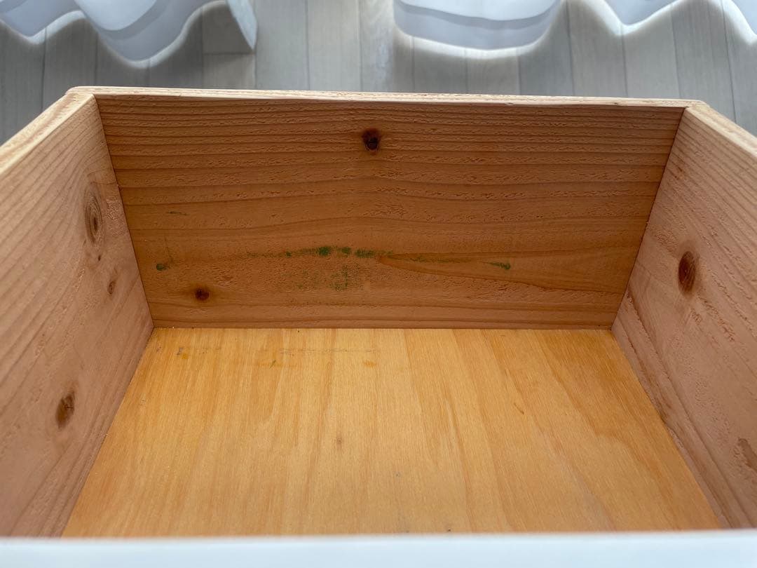 カントリー風シェルフ　アンティークキャビネット　本棚　収納ラック