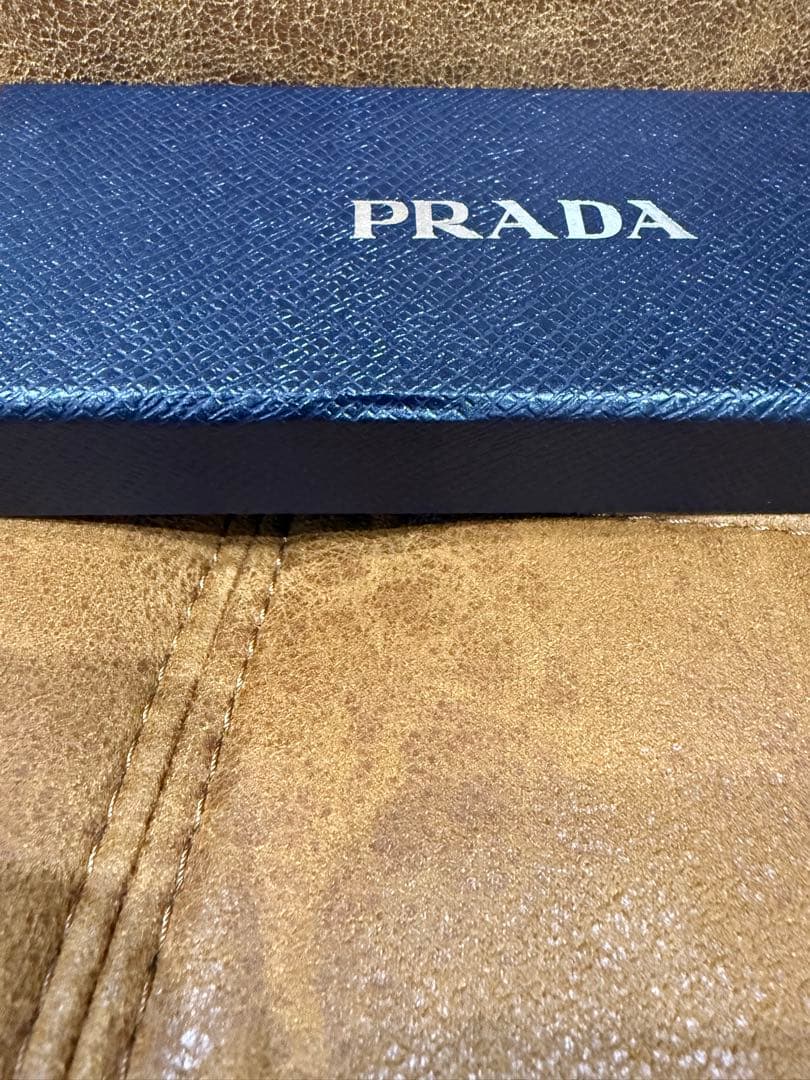 【レア商品】 正規品 プラダ キーリング　サフィアーノ