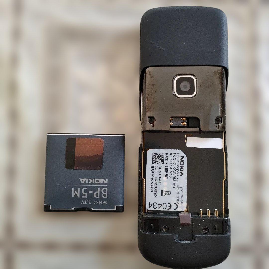 ノキアNOKIA　スライド式携帯電話『8600d』ドイツ製 純正バッテリー付