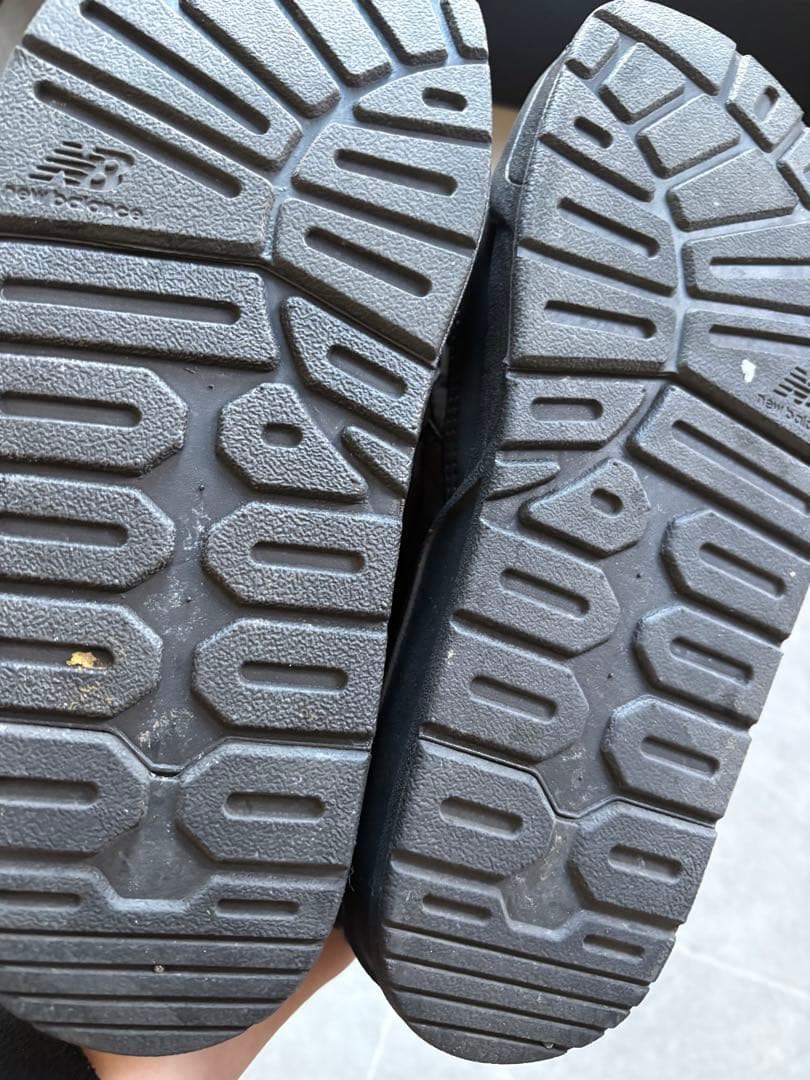 New Balance PUFLEE V2 ブラック　ボアスリッポン