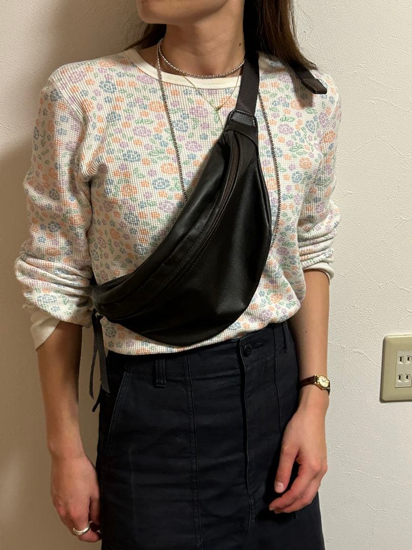 【新品未使用】エンダースキーマ HenderScheme ボディバッグ