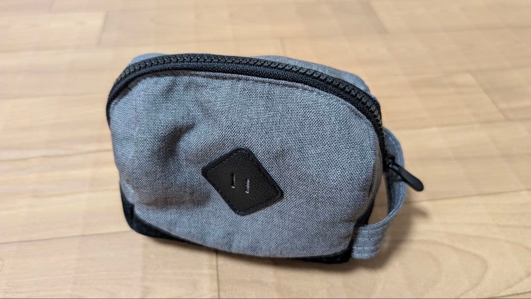 SONY α6000 ダブルズームレンズキット+50mm単焦点レンズ付き