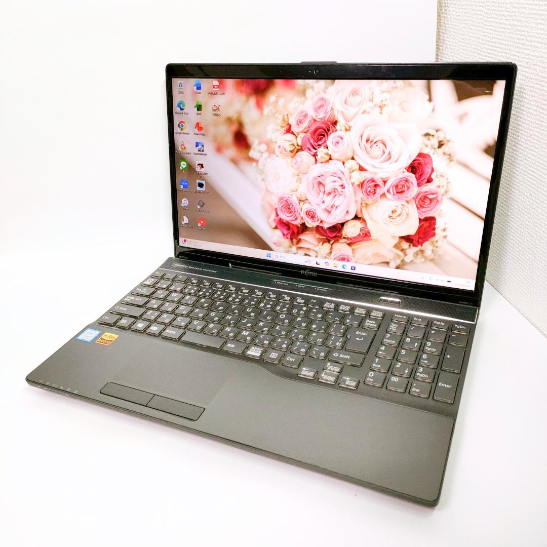第8世代i7✨️富士通/Win11/SSD512GB/オフィス付きノートパソコン