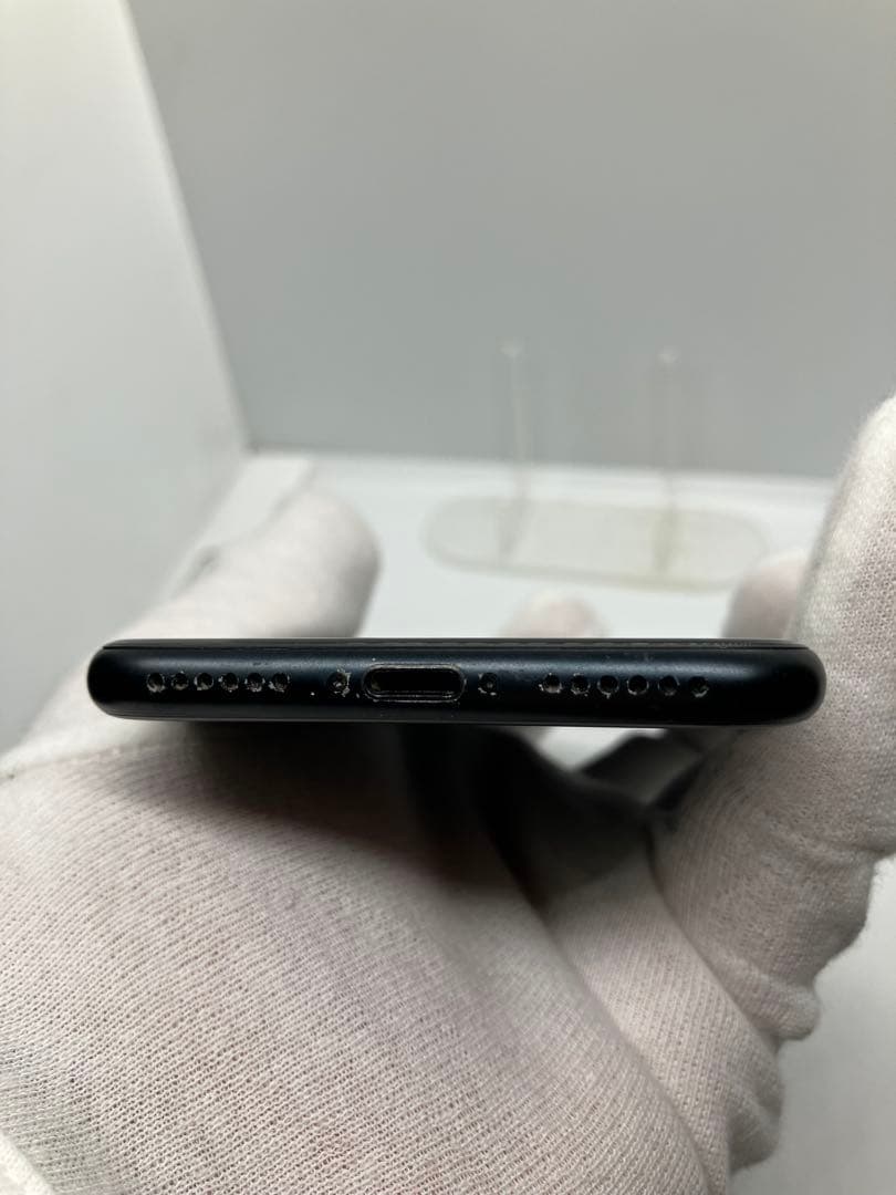 iPhone SE (第3世代) 64GB SIMフリー バッテリー100%