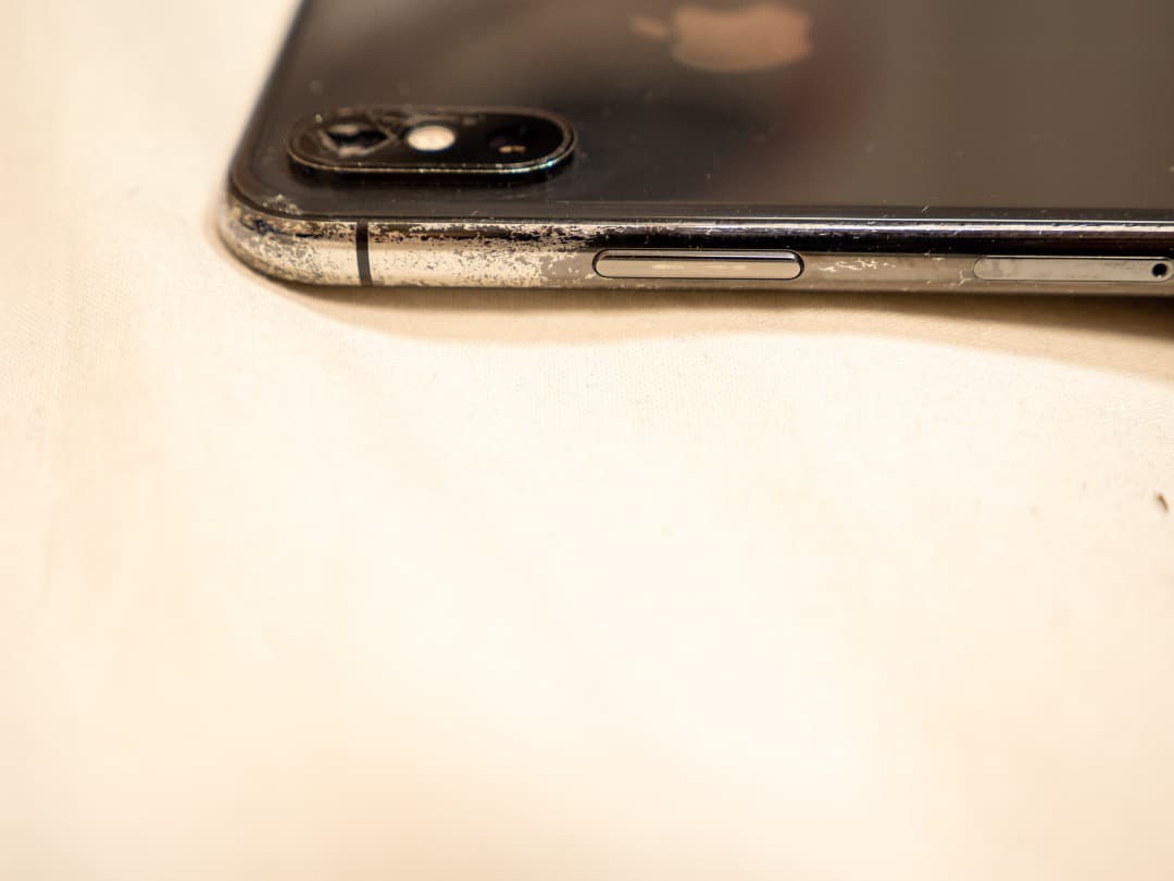 【ジャンク品】iPhone XS Space Gray ドコモ版（256GB）