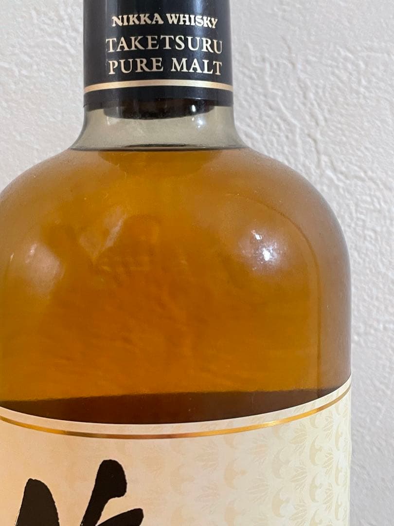 ウイスキー 竹鶴 ピュアモルト ホワイトラベル 700ml