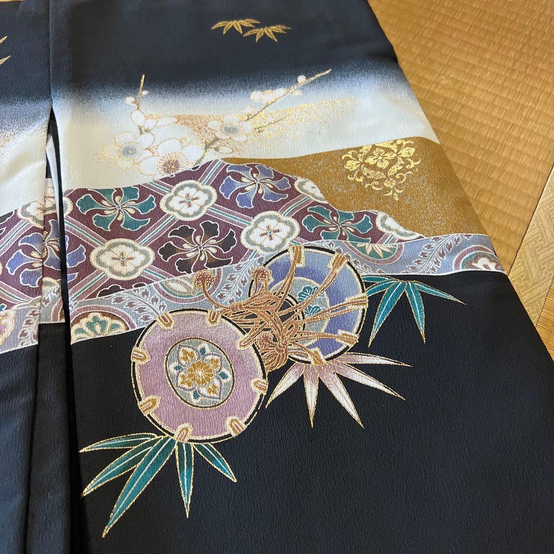 【極美品 大きいサイズ】伝統的な着物 緑とグレーと金糸のグラデーション