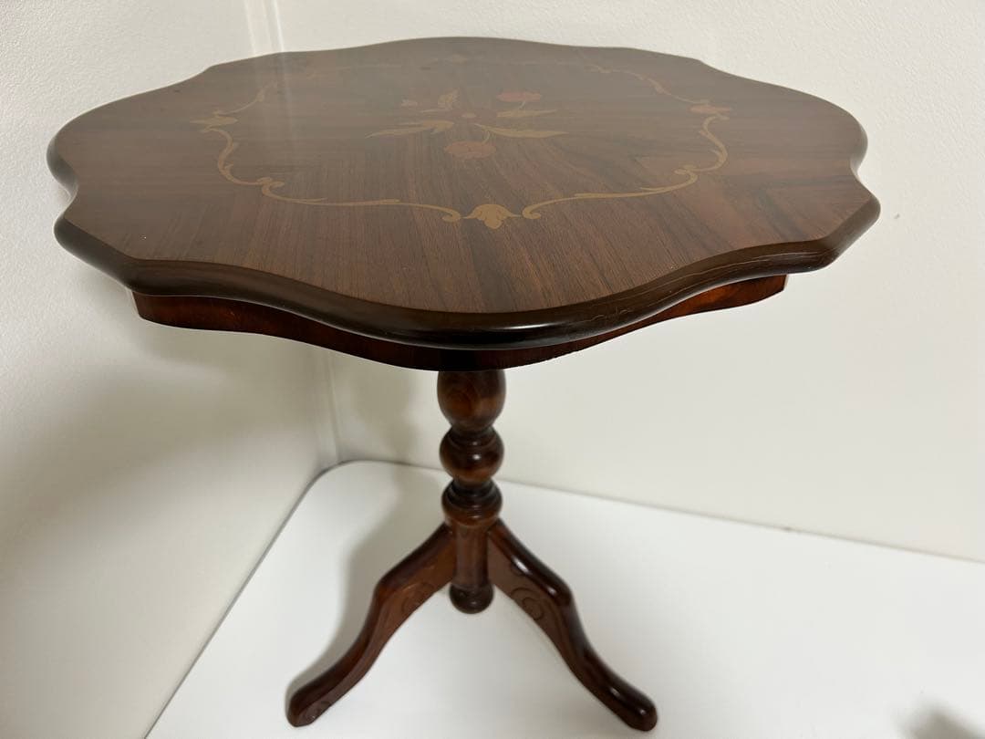 ♪イタリア サイドテーブル 猫脚 象嵌 彫刻 アンティーク♪