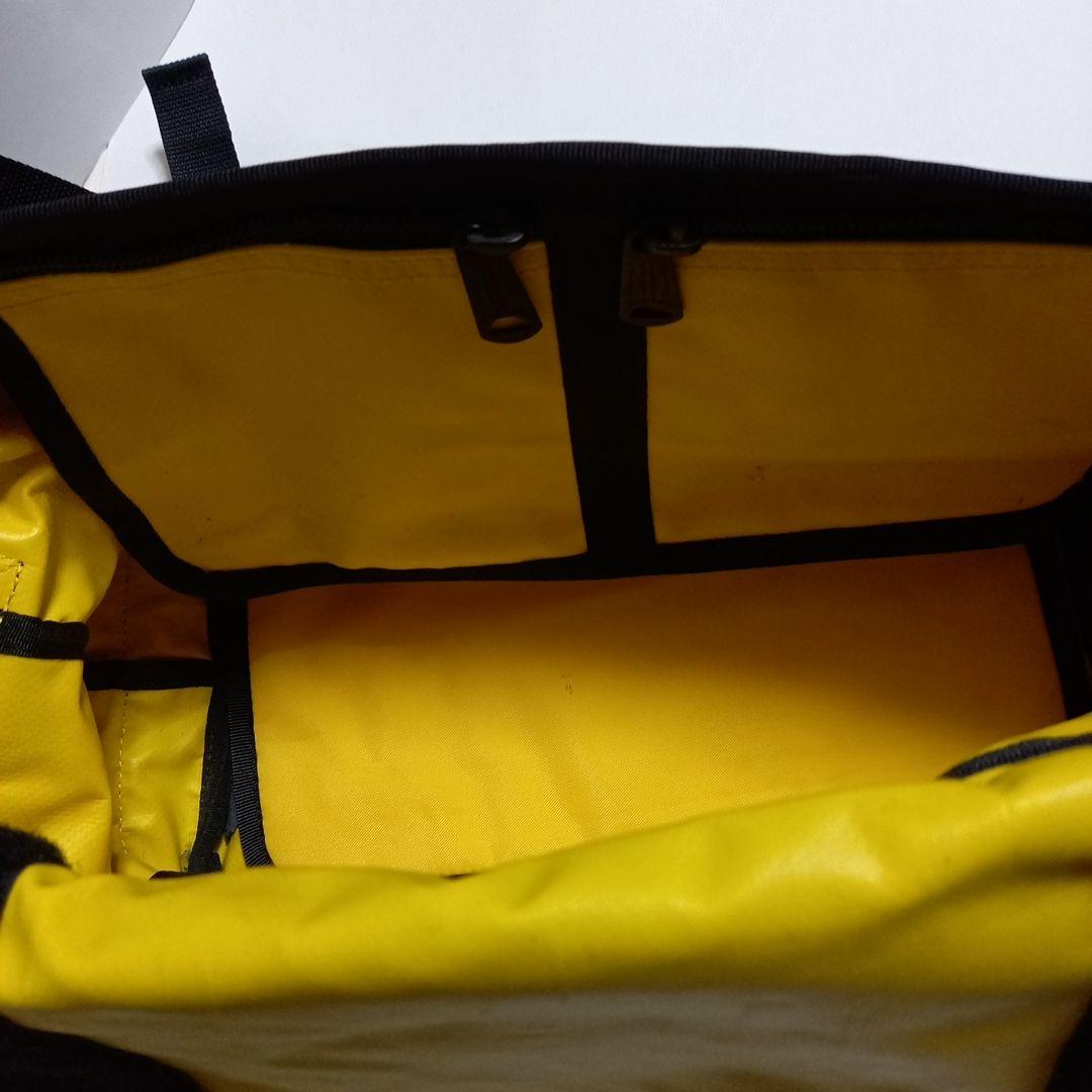 (超レア物) STUSSY × PORTER メッセンジャーバッグ ネイビー