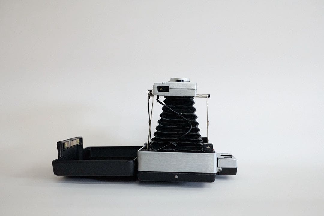 フィルムカメラ Polaroid 355