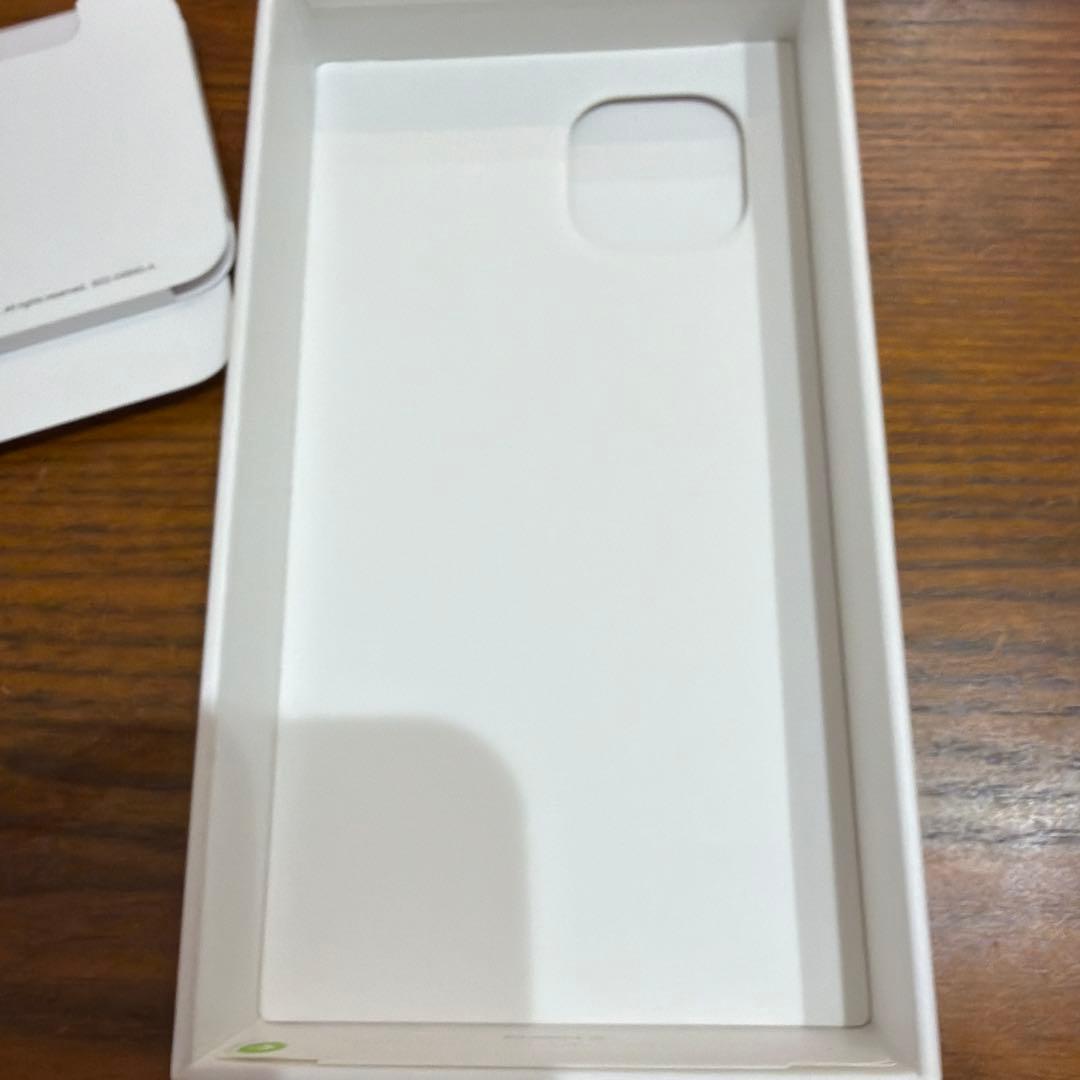 iPhone 13 ミッドナイトグリーン 本体　初期化済み　美品