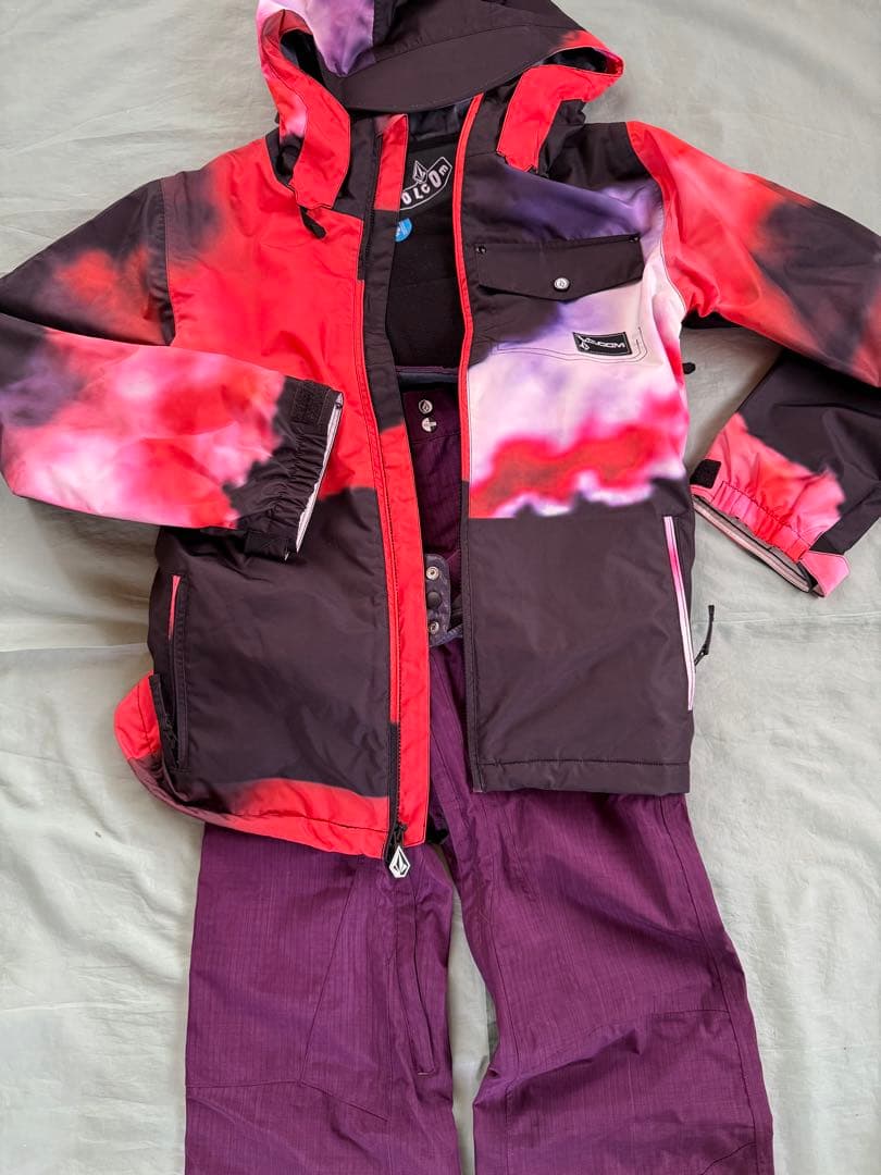 Volcom 子ども用 スノーボードウェア