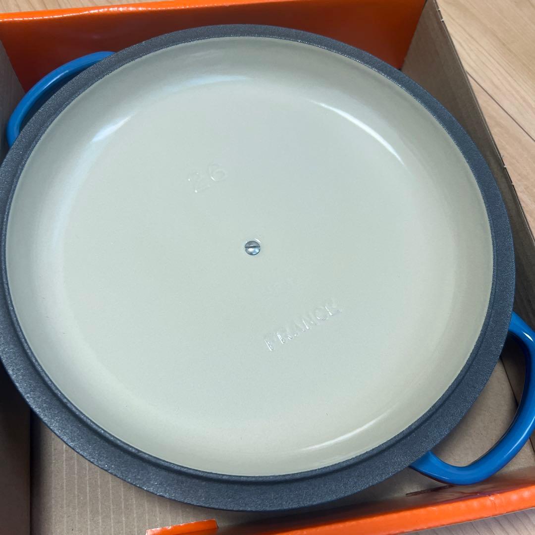 ルクルーゼ　ビュッフェキャセロール 26cm ノエル　スノーフレーク