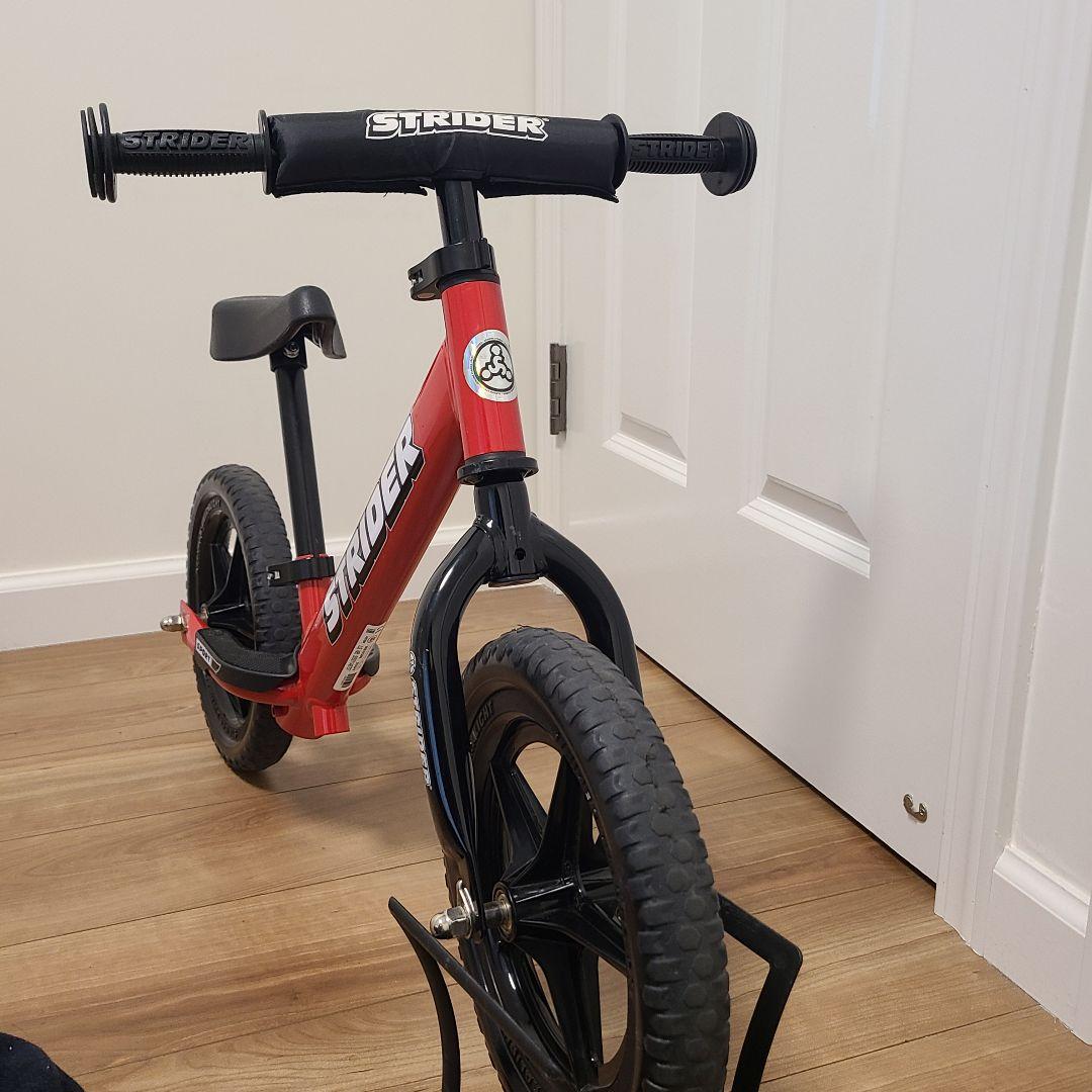 ストライダー スポーツモデル STRIDER Sport 12インチ レッド