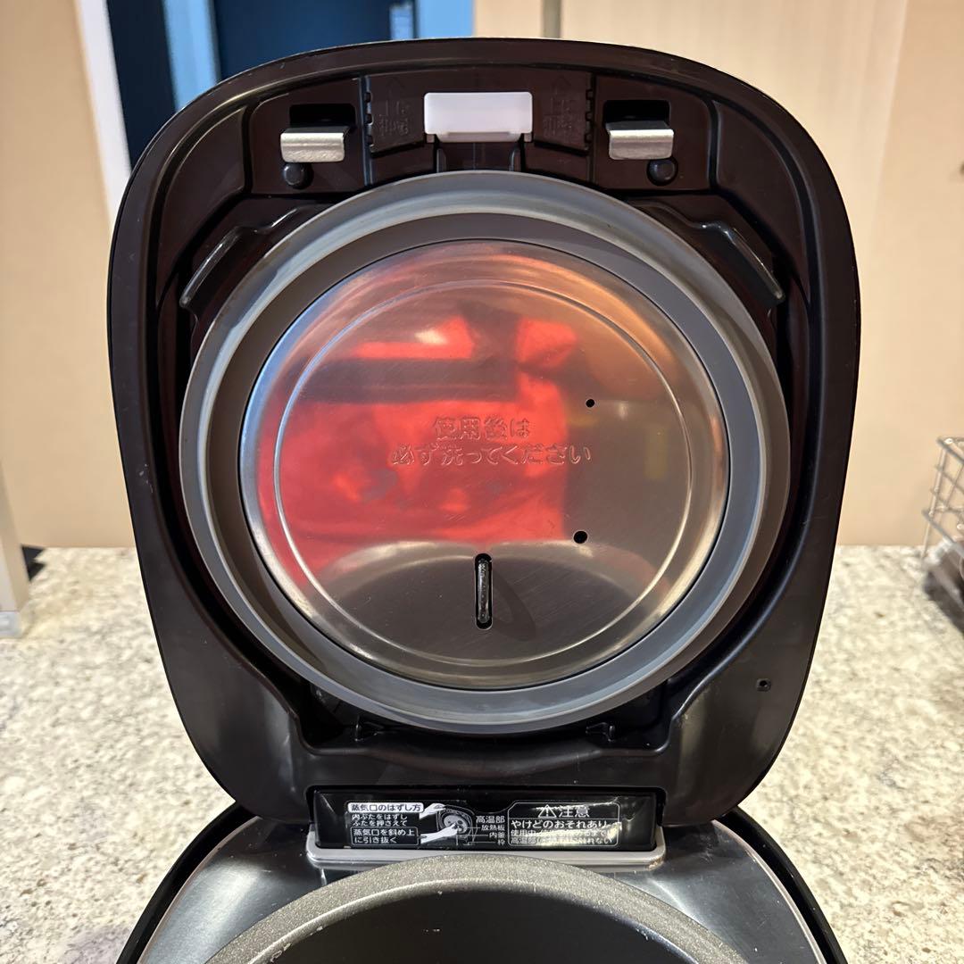 TOSHIBA RC-10VST 炊飯器 最大5.5合　ジャンク品