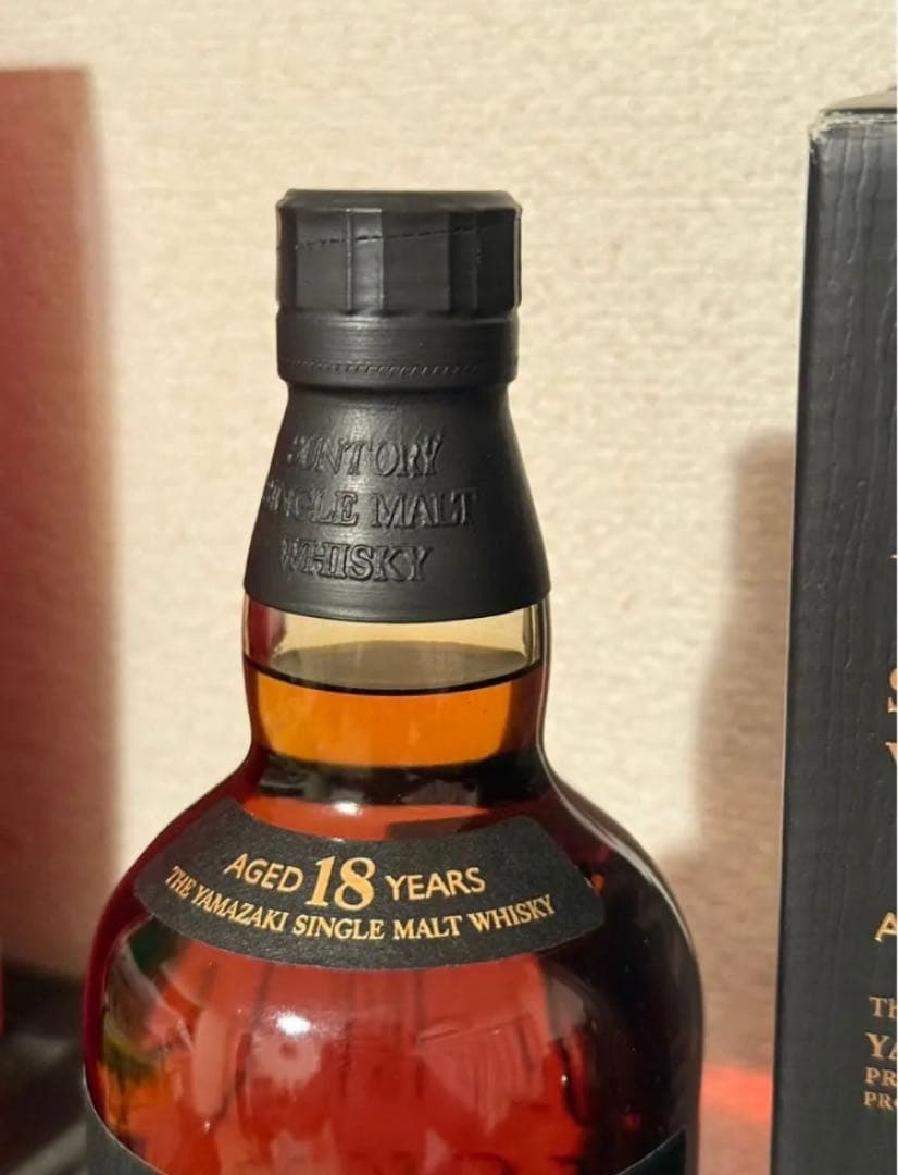 サントリー　山崎 18年 シングルモルトウイスキー 700ml