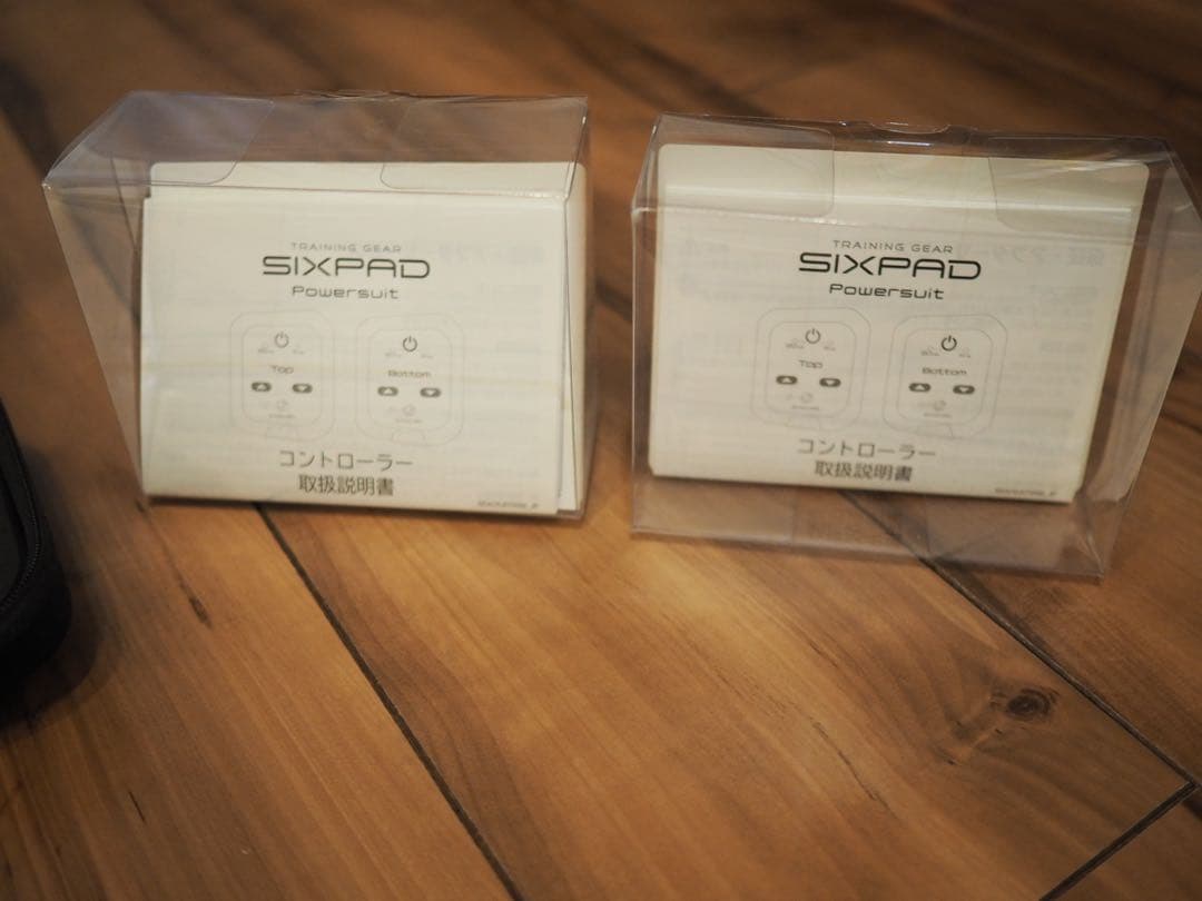 SIXPAD 夫婦で着用可 メンズ　上Sサイズ 下Mサイズ　パワースーツ