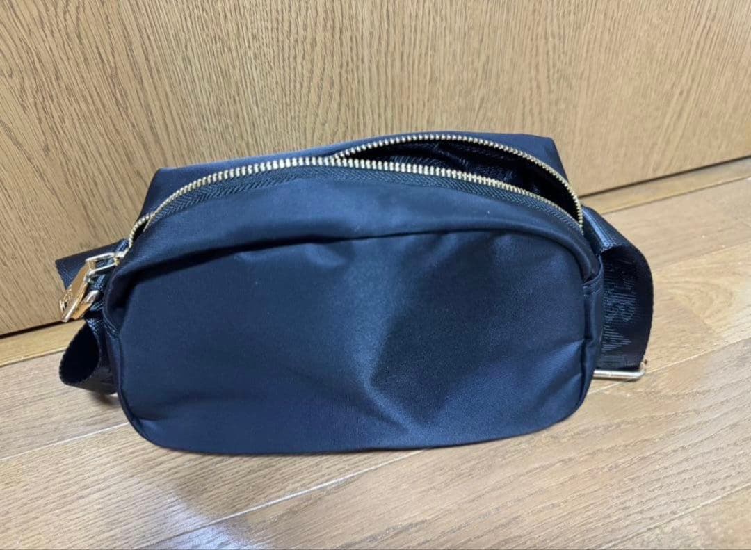 PRADAブラック ショルダーバッグ