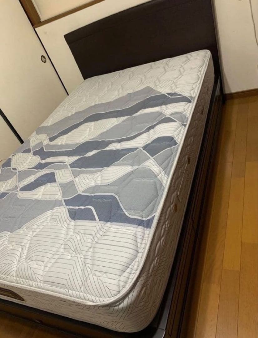 Simmons セミダブルベッド 収納付き・マットレス美品【直接引き取り可】