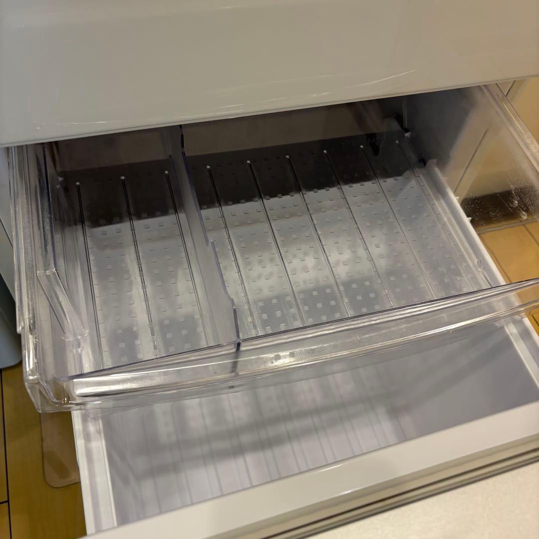 ⭐︎送料込み⭐︎【つけかえどっちもドア】SHARP 冷蔵庫 SJ-GD14F