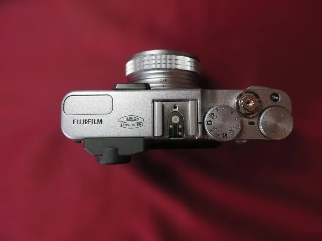 Fujifilm X20 コンパクトデジタルカメラ
