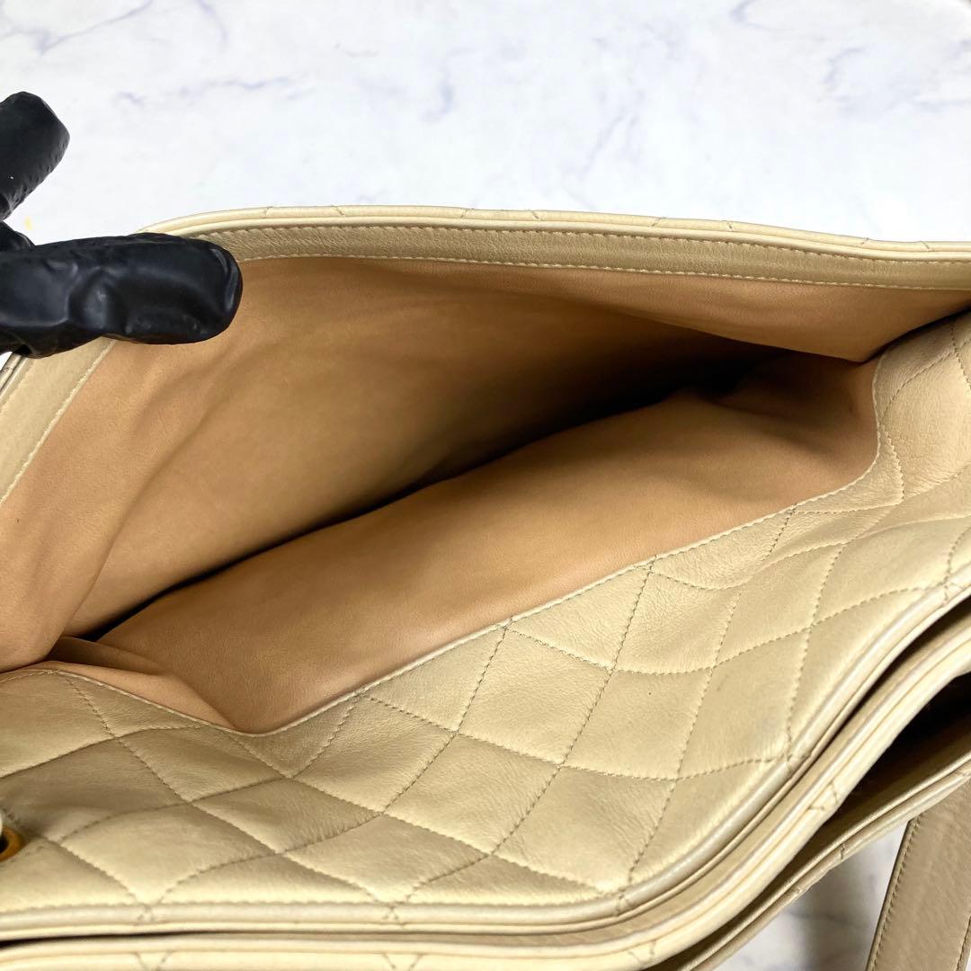 CHANEL ココボール ショルダーバッグ キルティング レザー ベージュ
