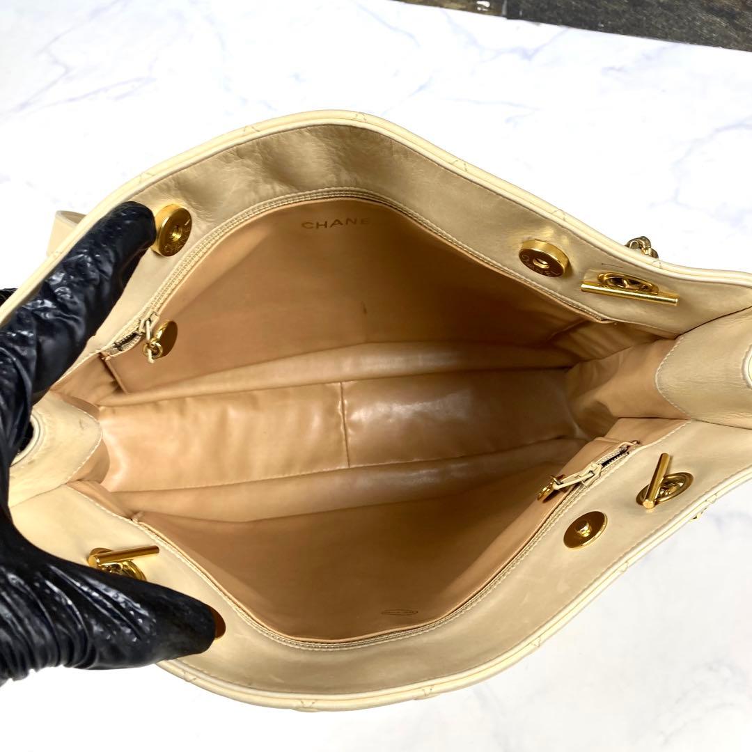 CHANEL ココボール ショルダーバッグ キルティング レザー ベージュ