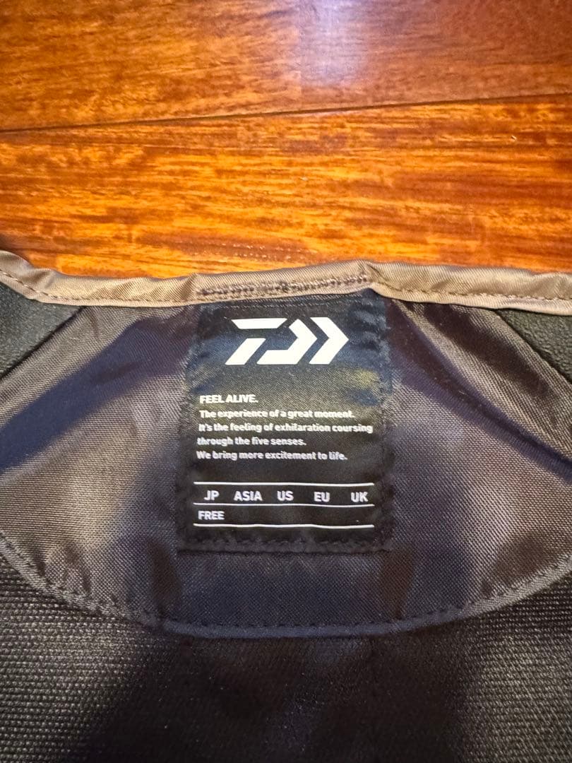 DAIWA ダイワ　フローティングベスト