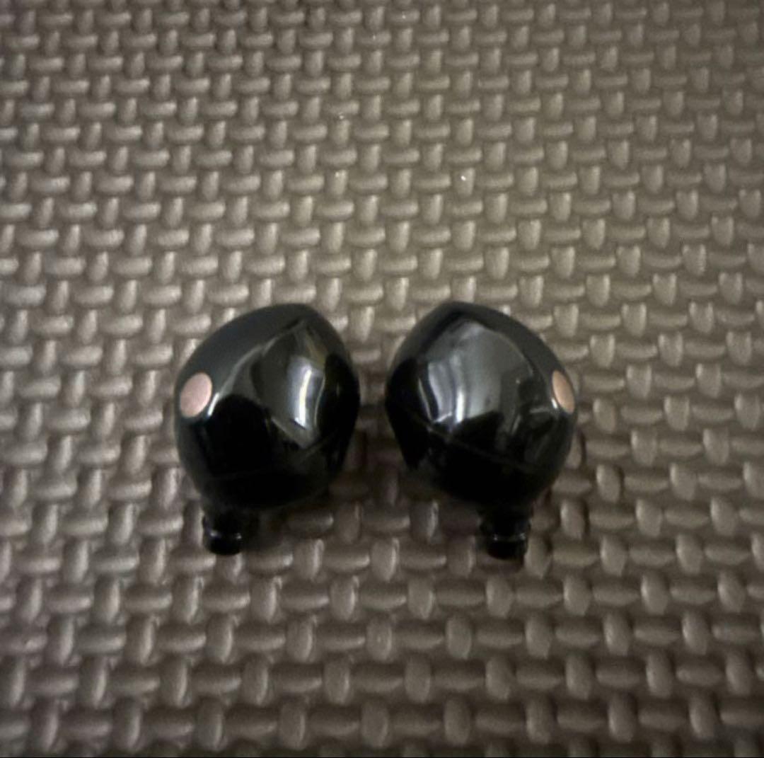 ケース付き SONY WF1000xm5