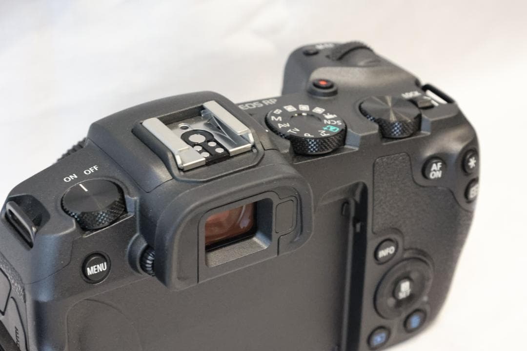 Canon ミラーレス フルサイズ EOS RP ボディ☆新級品☆極美品