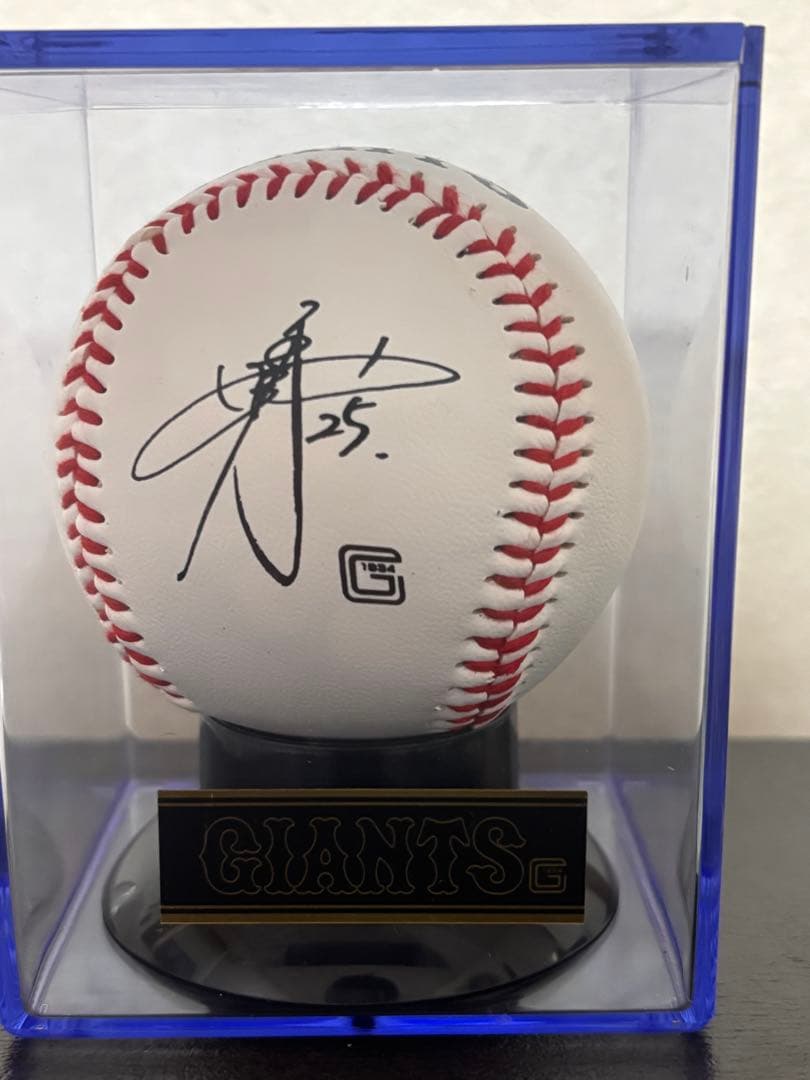 GIANTS 岡本和真 200本塁打　記念フレーム　シリアルナンバー入り