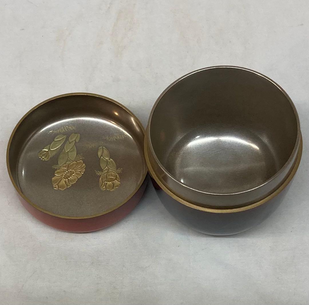 B256h 「棗　曙」若島孝雄作　共布共箱　内銀粉溜塗　福寿草蒔絵　新年　茶道具