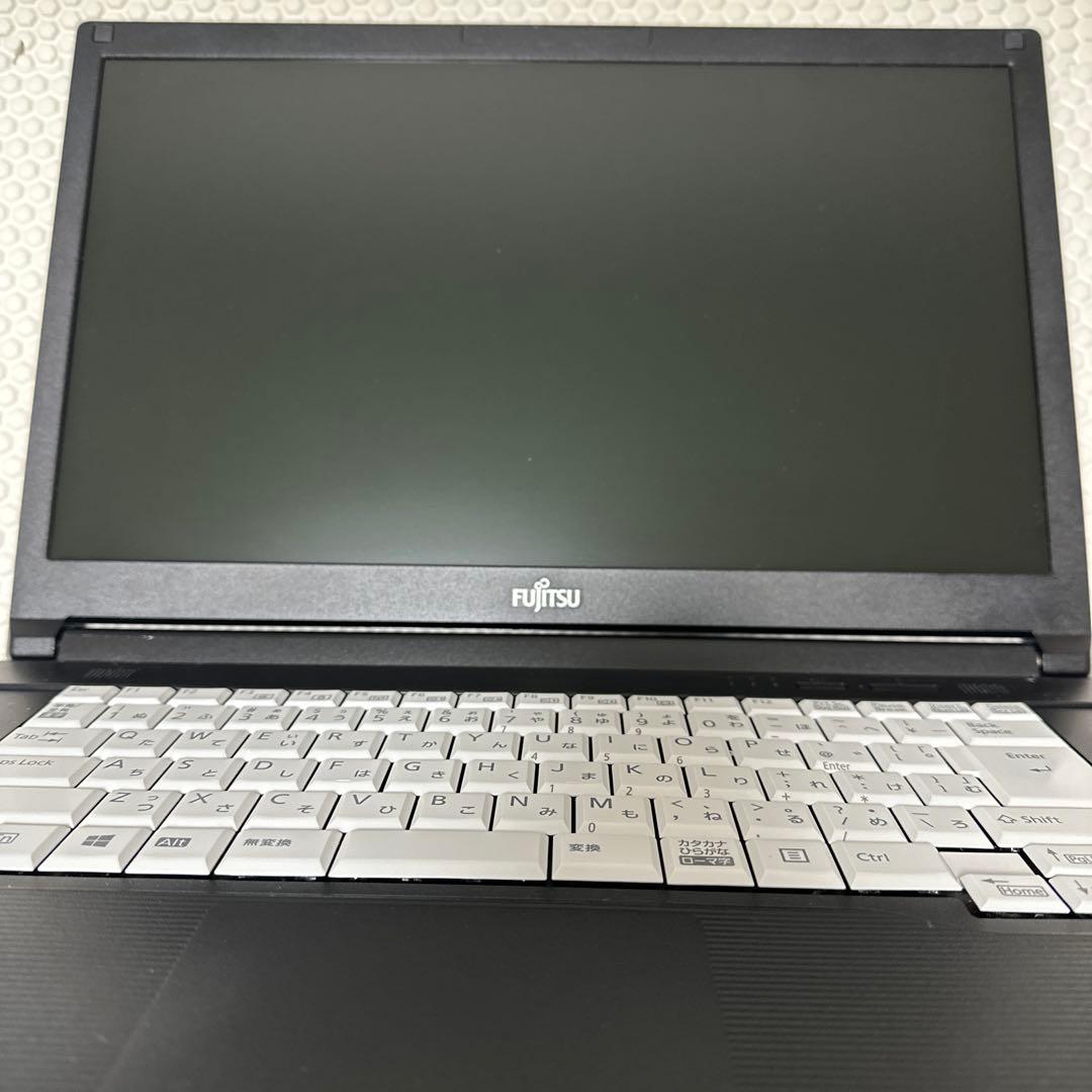 富士通A749/I5八世代/8G/256G SSD/15.6HD