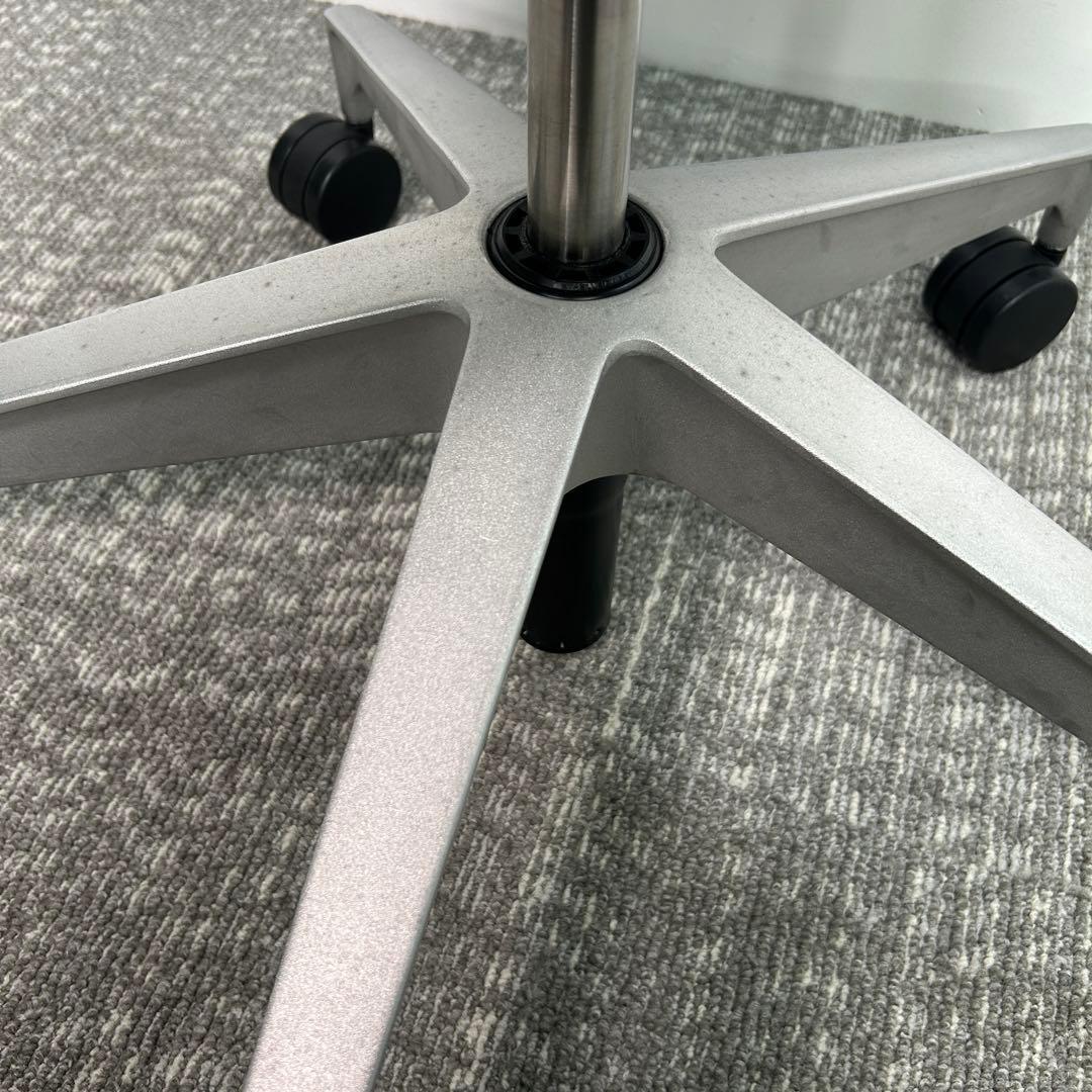 Herman millerハーマンミラーSetu（セトゥ）チェア