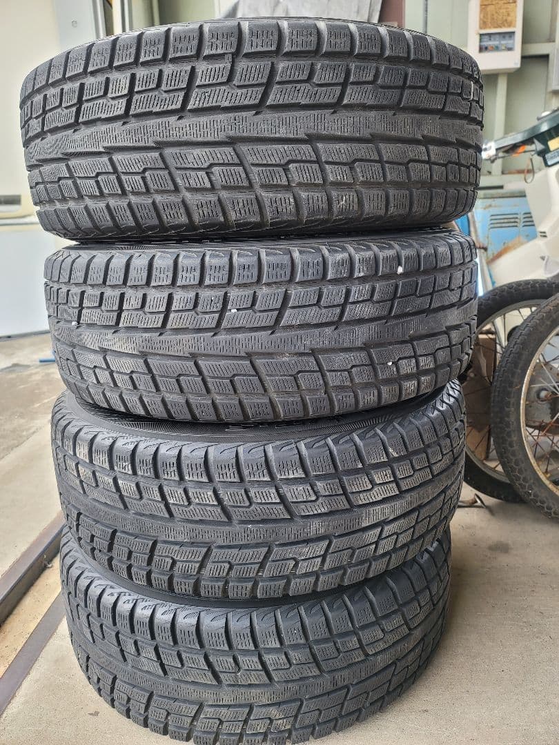 スタッドレスタイヤホイールセット　225/60r17