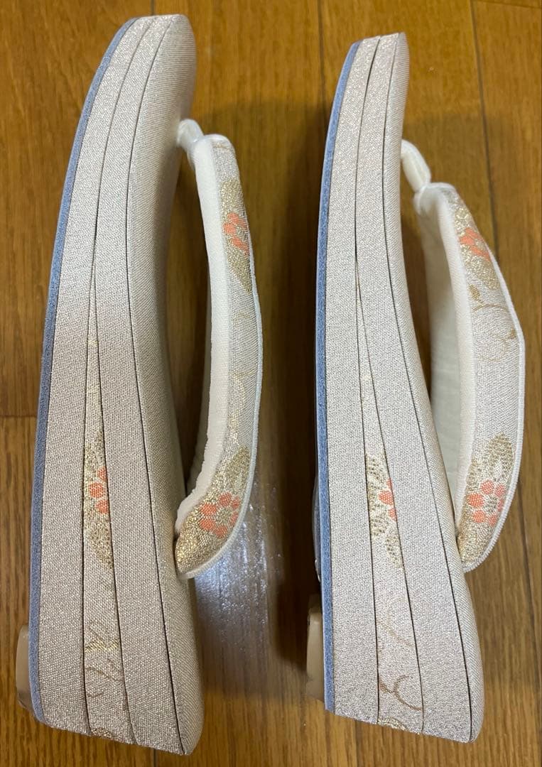 激安！！本革＆絹使用花柄刺繍和装用バッグと草履セット