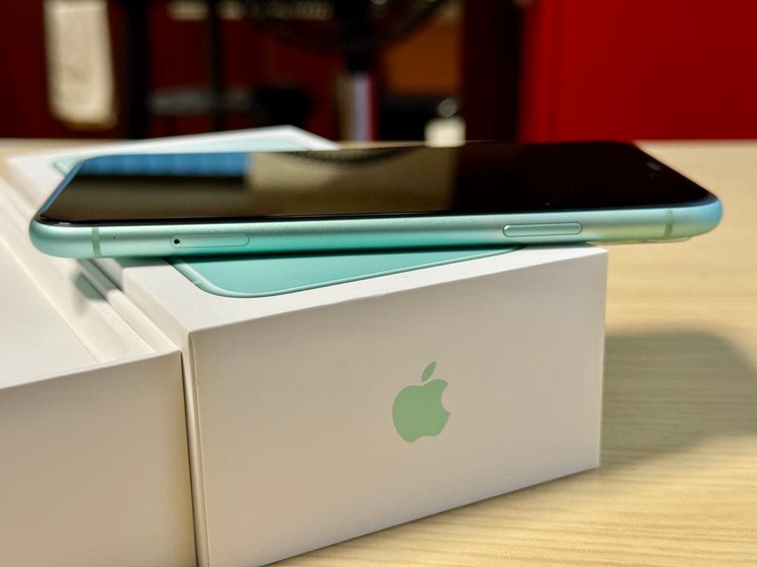 Apple iPhone 11 64GB Green simロック解除済み