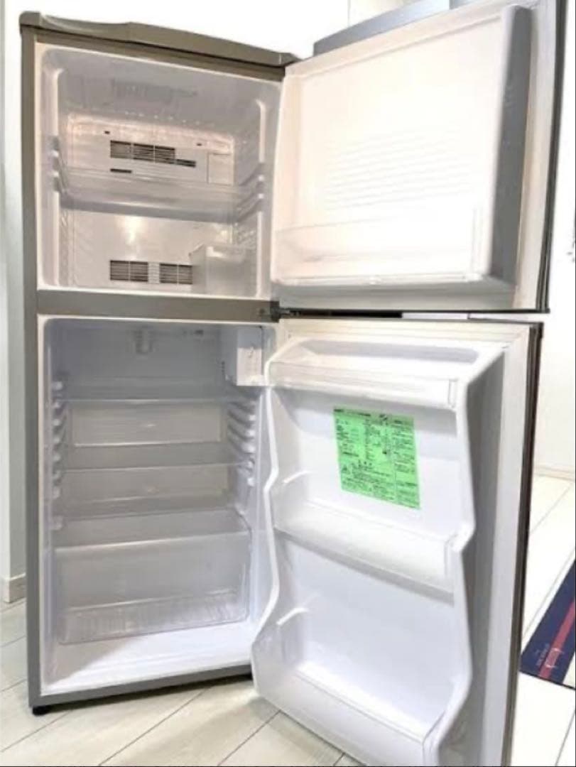 コンパクト冷蔵庫 シルバー