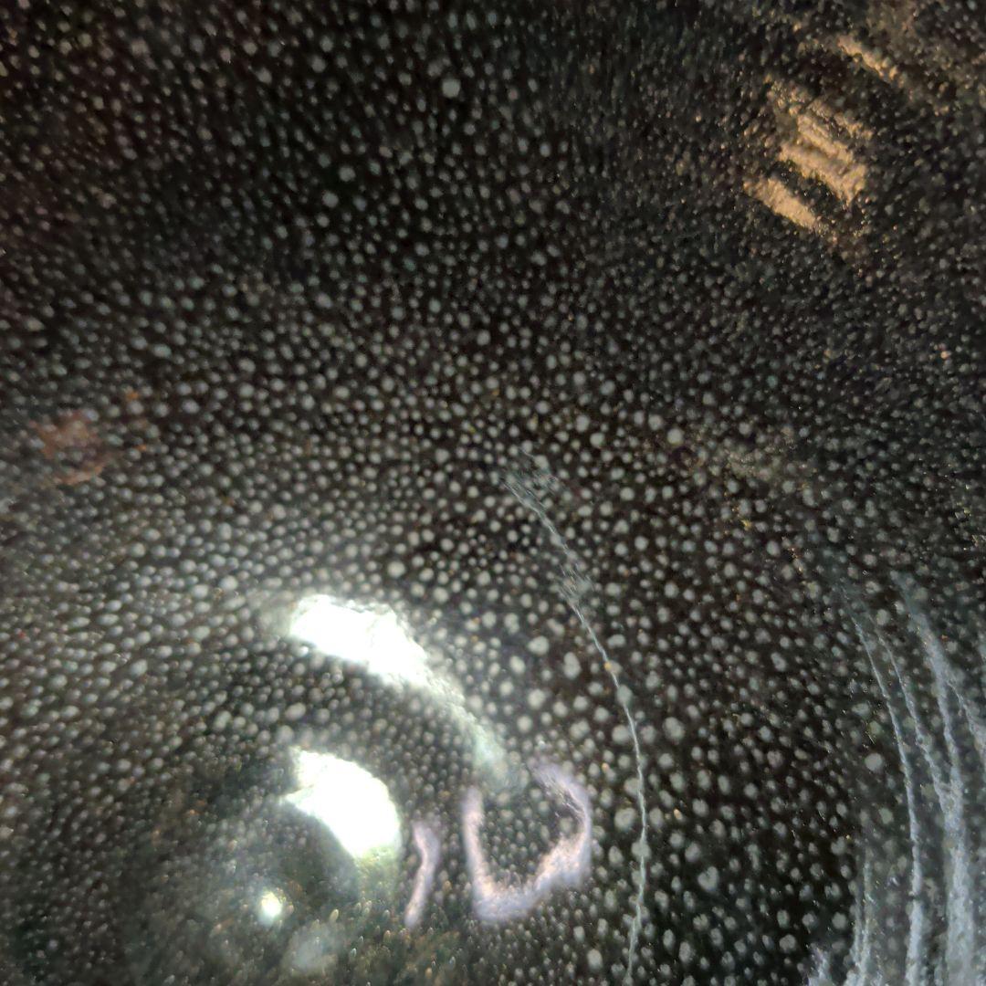 唐津焼・油滴・黒色 陶器 茶碗 木製箱付き