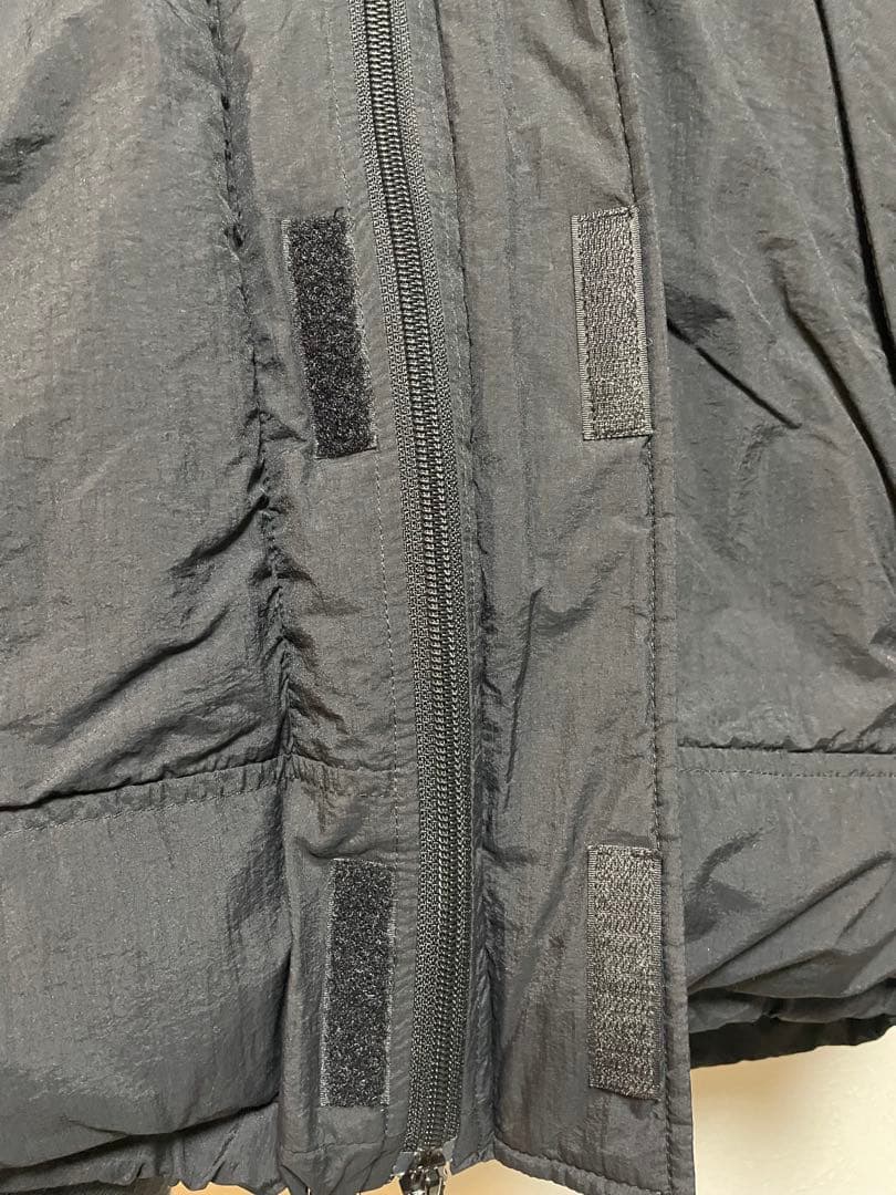 WILD THINGS Freak’s Store別注ダウンモンスター パーカー