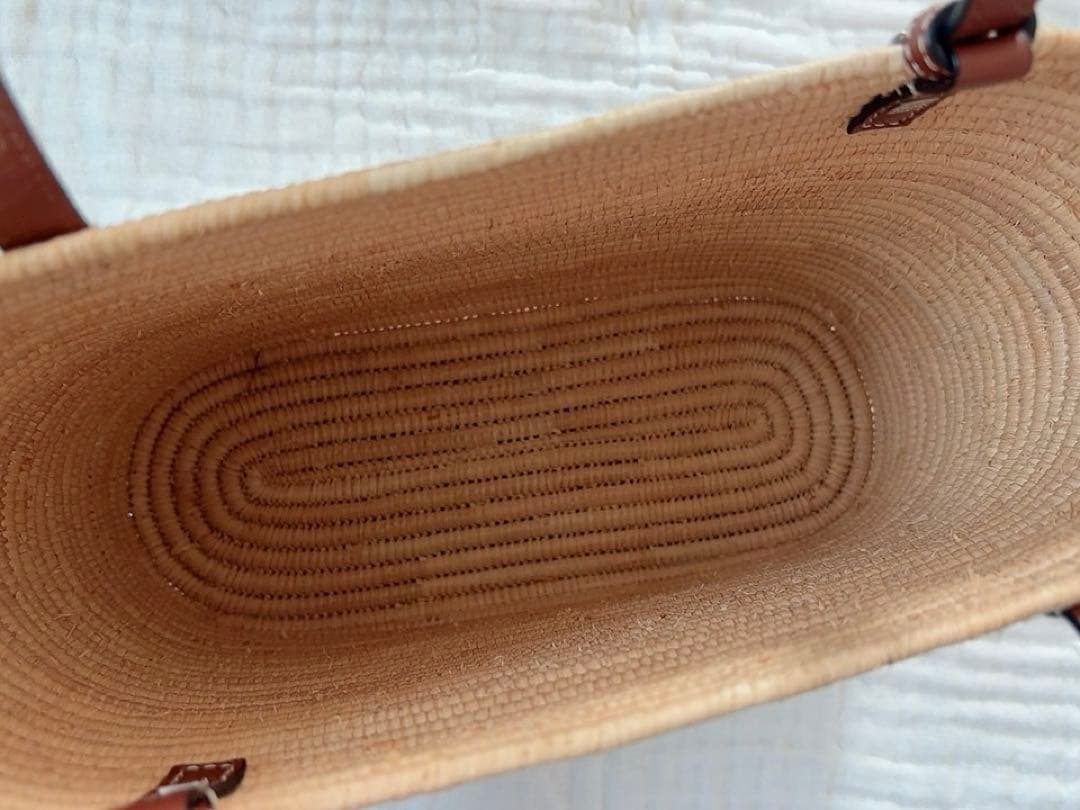 【 LOEWE・お値下げ 】カゴバッグ　スクエアバスケットバッグ