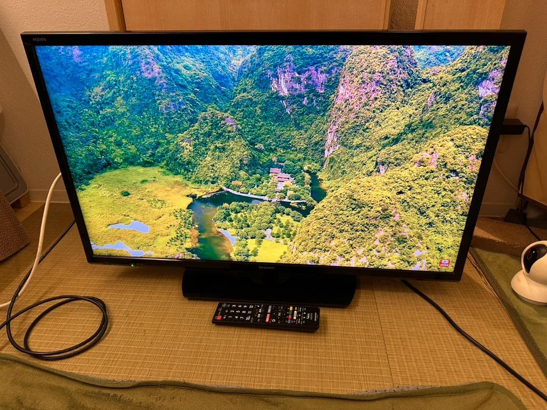 SHARP シャープ　32型　テレビ 2T-C32AE1 2018年製　超美品！