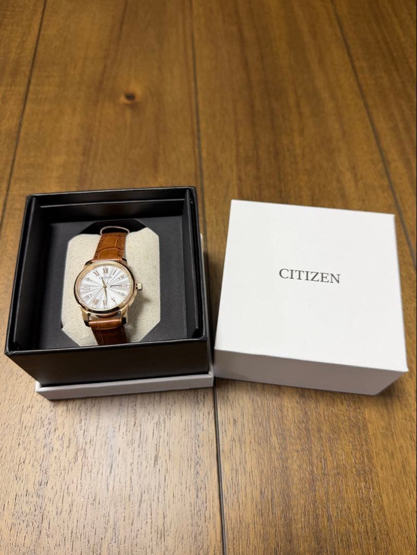 早い者勝ち！CITIZEN EW3262-03A 腕時計 エコ・ドライブ