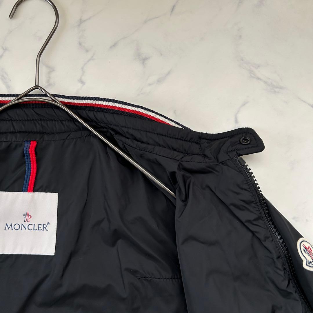 あきたん 極美品 モンクレール ジャケット LEVENS ワッペン