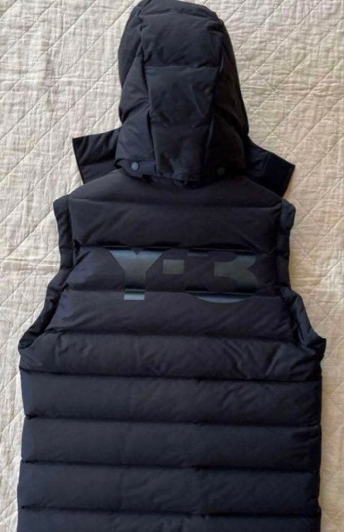 Y-3　ワイスリー　ヨウジヤマモト　アウター　ダウンベスト　ダウン　ベスト　XS