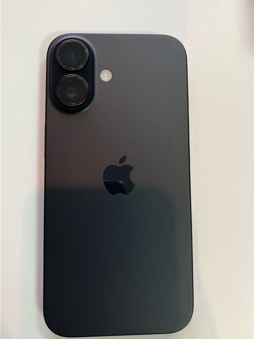 iPhone16 128GB ブラック 美品 SIMフリー 【即決で値下げ可】