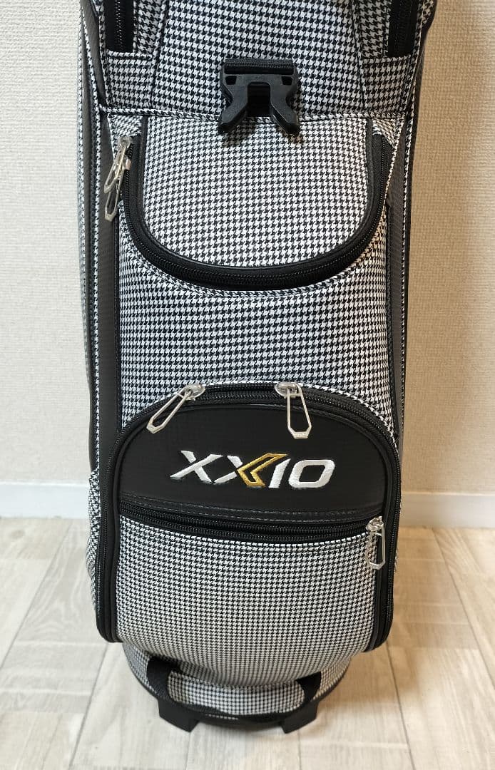 ゼクシオ　新品未使用キャディバッグ