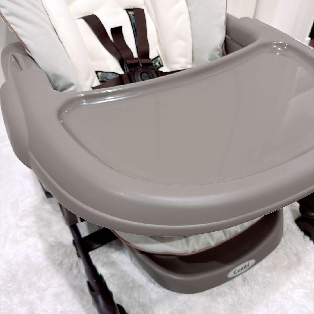【未使用級】Combi コンビ ネムリラAT 新生児 自動 ハイローチェア