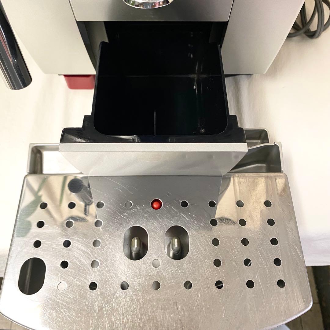 自動エスプレッソマシンでお家時間を優雅に♪ デロンギ マグニフィカS