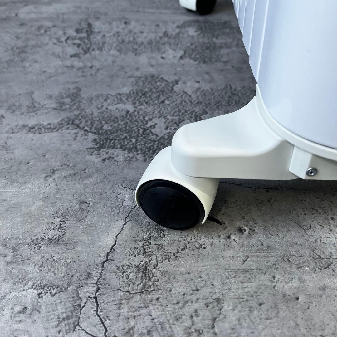 ✨ デロンギ ✨ ユニカルド オイルヒーター RHJ65L0915 ハイパワー